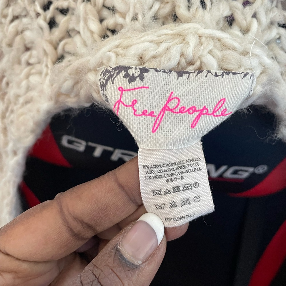 Gorgeous Cozy Wrap - image 2